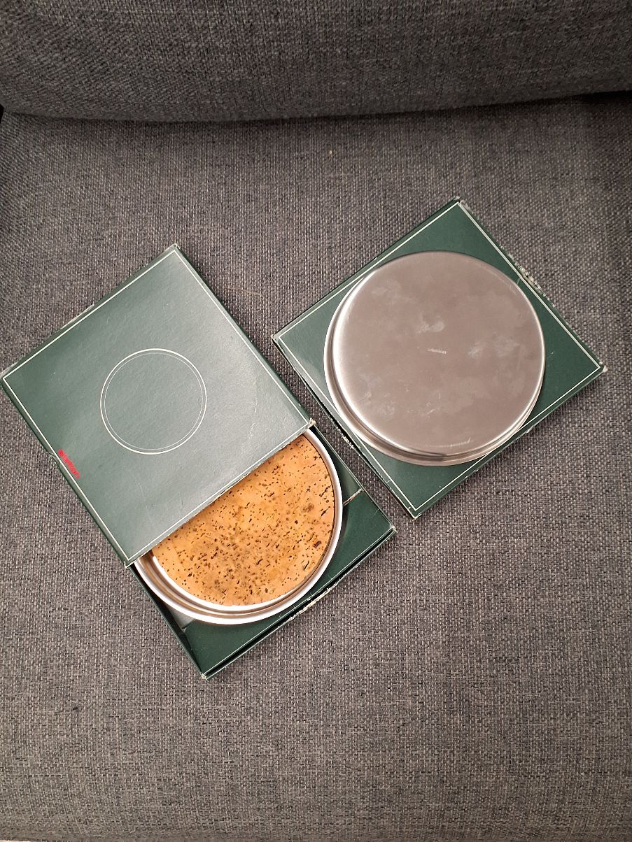 Flaskebakke med korkbrik